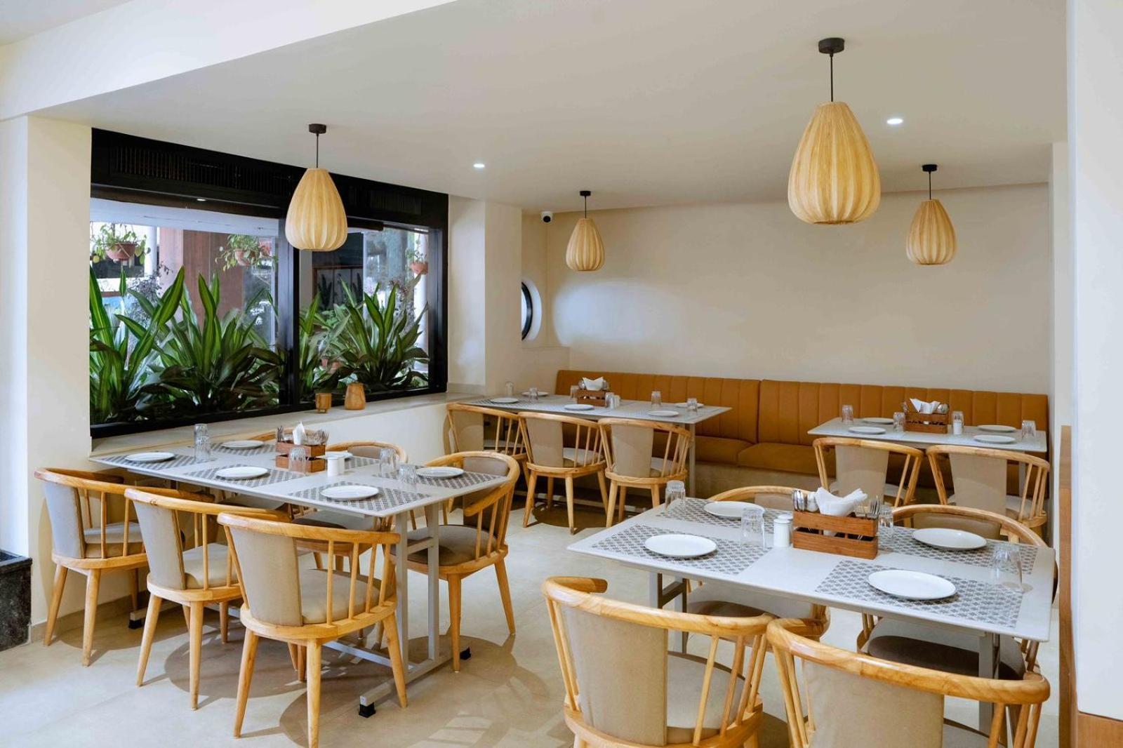 Hotel Vrishali Executive Kolhapur Ngoại thất bức ảnh